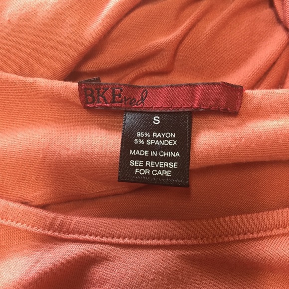 BKEred Open Back Top S Soft Coral High Low Hem Shirt Spring Pullover - Picture 7 of 8